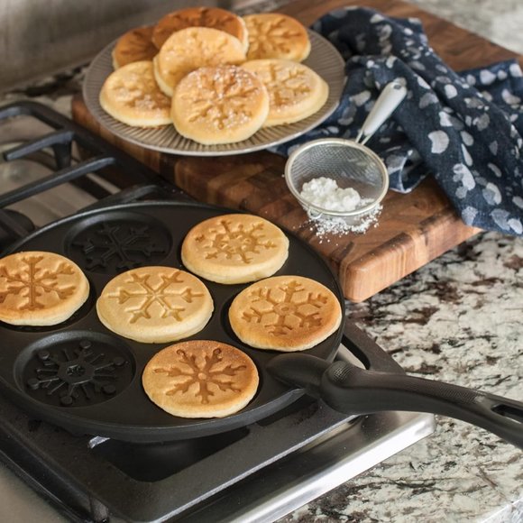 NWOT Nordic Ware Snowflake Non-Stick Pancake Pan - Picture 4 of 9